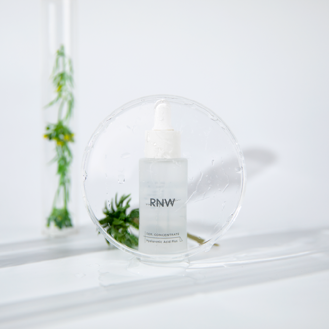 RNW DER. Concentrate Hyaluronic Acid Plus