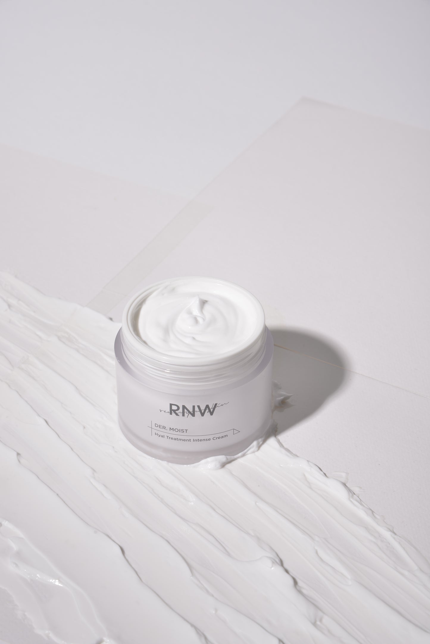 RNW DER. Moist Hyal Treatment Intense Cream